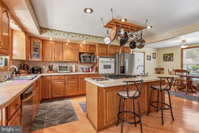 711 JEFFERSON DR, Turnersville, NJ 08012