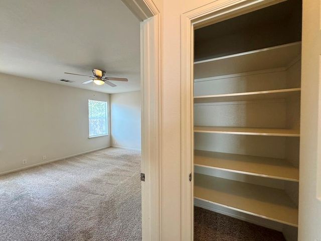 172 Spruce DR, Kyle, TX 78640