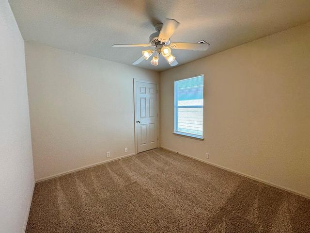 172 Spruce DR, Kyle, TX 78640