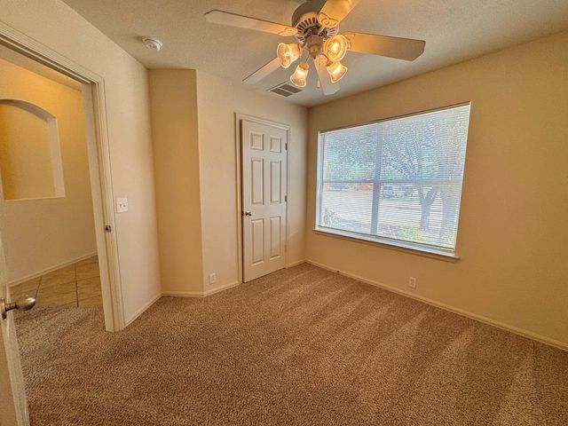 172 Spruce DR, Kyle, TX 78640