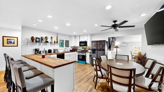 2720 Brooks Ct, Turlock, CA 95382