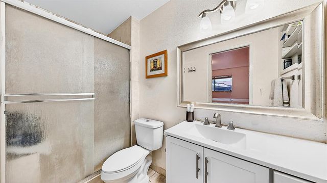 2720 Brooks Ct, Turlock, CA 95382