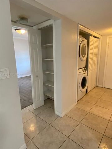 4291 NW 9th Ave 202, Deerfield Beach, FL 33064