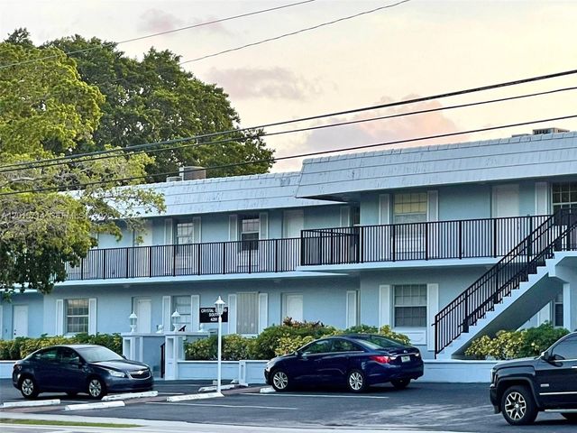 4291 NW 9th Ave 202, Deerfield Beach, FL 33064