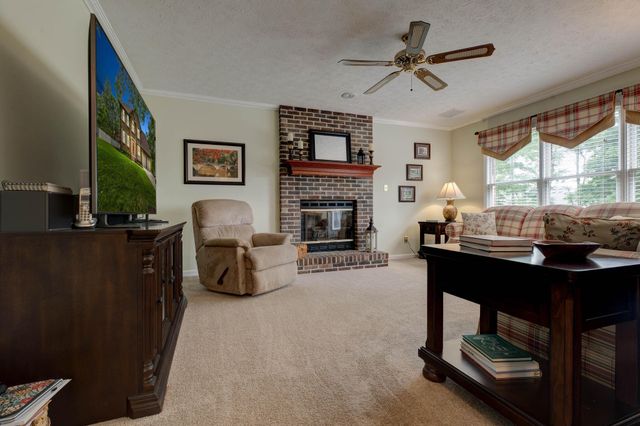 182 Chardonnay Court, Winchester, KY 40392