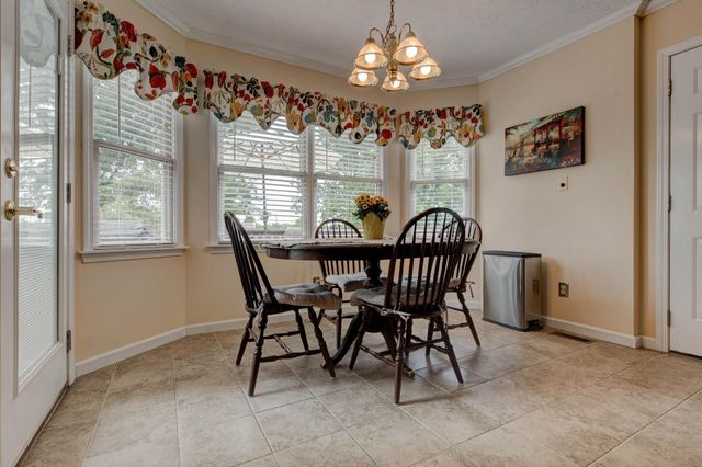 182 Chardonnay Court, Winchester, KY 40392