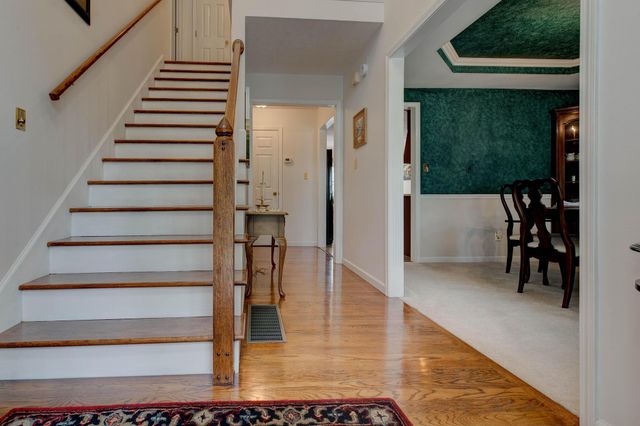 182 Chardonnay Court, Winchester, KY 40392