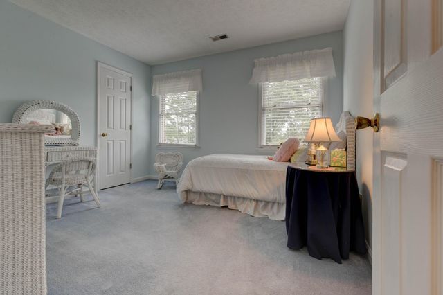 182 Chardonnay Court, Winchester, KY 40392