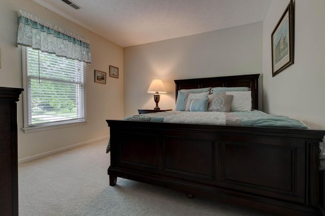 182 Chardonnay Court, Winchester, KY 40392