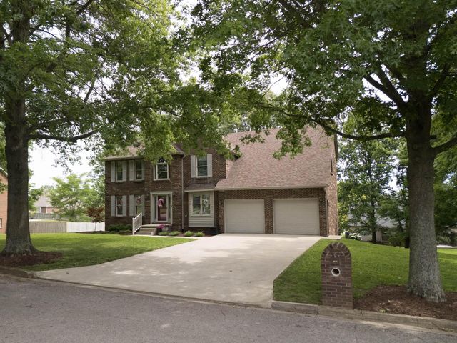 182 Chardonnay Court, Winchester, KY 40392