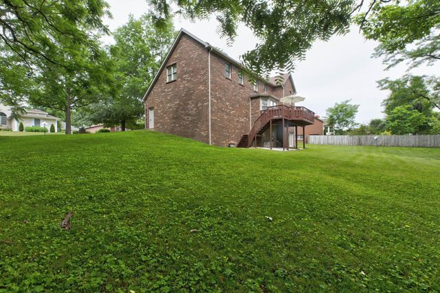 182 Chardonnay Court, Winchester, KY 40392