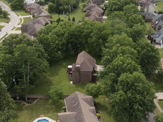 182 Chardonnay Court, Winchester, KY 40392