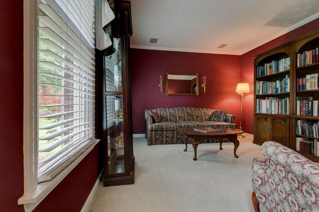 182 Chardonnay Court, Winchester, KY 40392