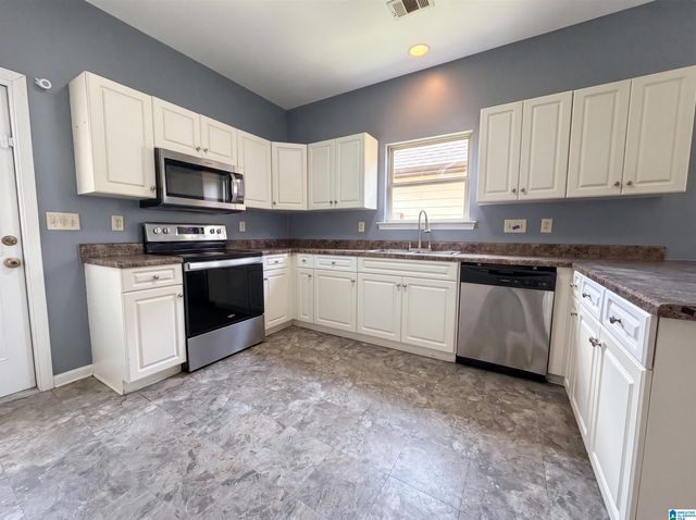1124 WASHINGTON DRIVE, Moody, AL 35004