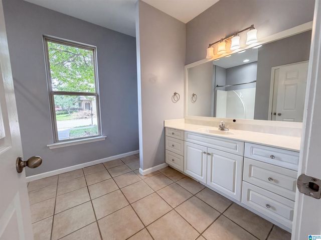 1124 WASHINGTON DRIVE, Moody, AL 35004