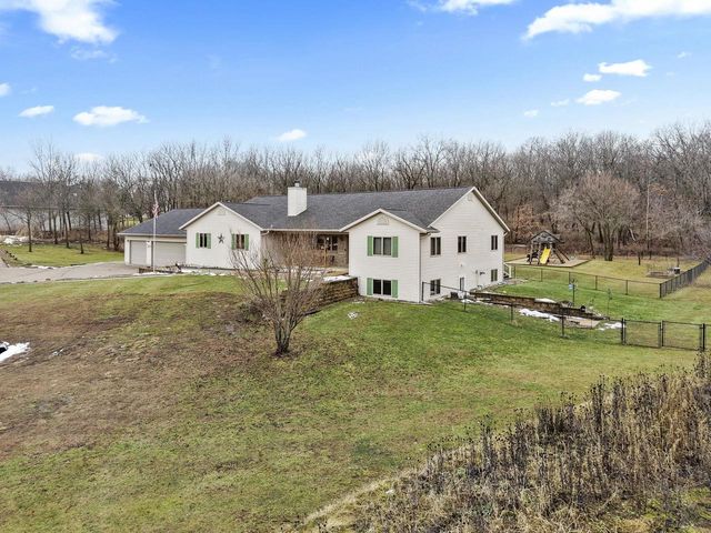 1331 County Road D, Oregon, WI 53575