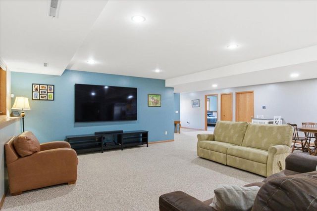 1331 County Road D, Oregon, WI 53575