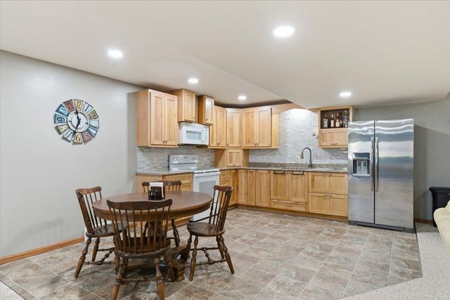 1331 County Road D, Oregon, WI 53575