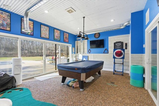 1331 County Road D, Oregon, WI 53575