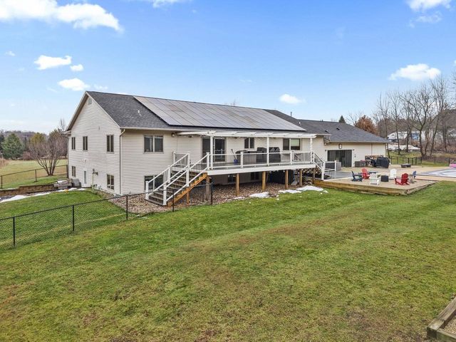 1331 County Road D, Oregon, WI 53575