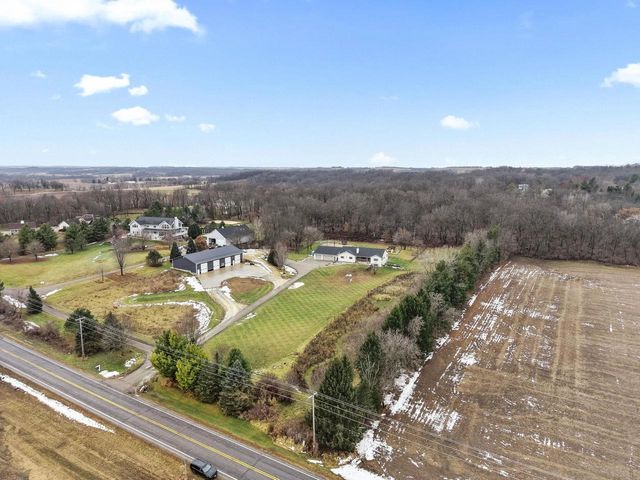 1331 County Road D, Oregon, WI 53575