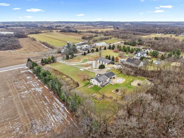 1331 County Road D, Oregon, WI 53575
