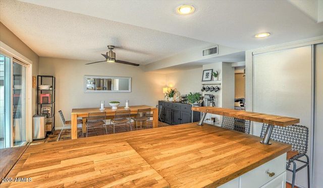 8520 E MONTEBELLO Avenue, Scottsdale, AZ 85250