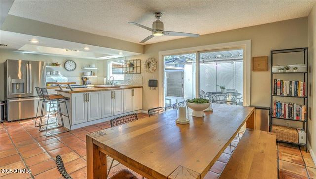 8520 E MONTEBELLO Avenue, Scottsdale, AZ 85250