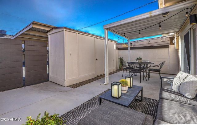 8520 E MONTEBELLO Avenue, Scottsdale, AZ 85250