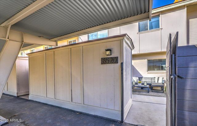 8520 E MONTEBELLO Avenue, Scottsdale, AZ 85250