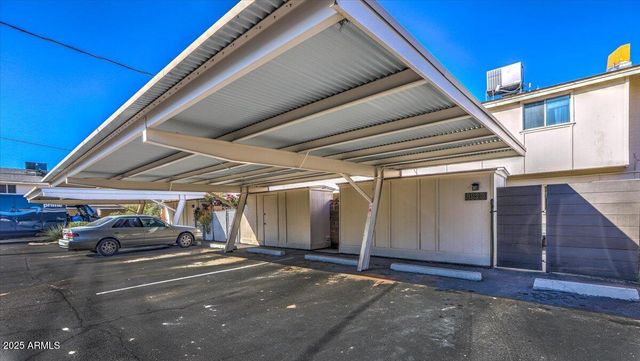 8520 E MONTEBELLO Avenue, Scottsdale, AZ 85250