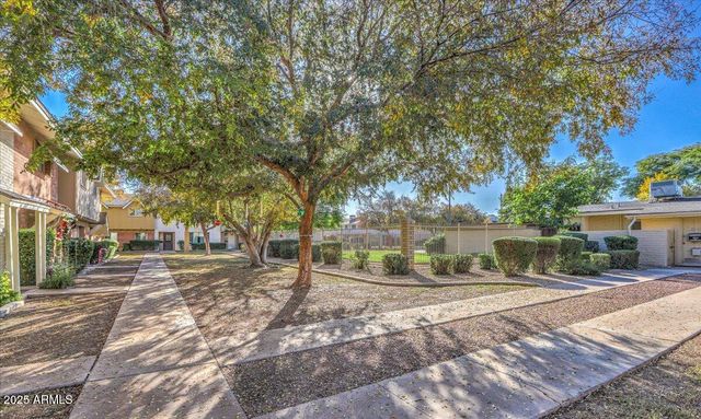 8520 E MONTEBELLO Avenue, Scottsdale, AZ 85250