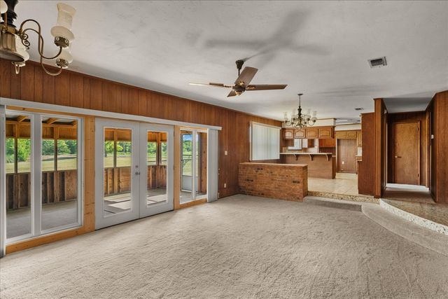3168 County Road 2182, Greenville, TX 75402