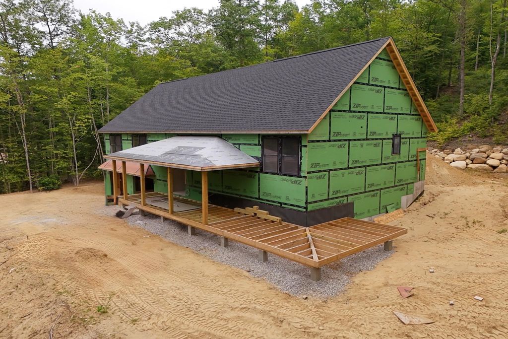 462 Coolidge Woods Road, New Hampton, NH 03256