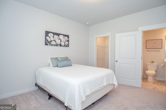 2562 Rathburn Circle, Loganville, GA 30052