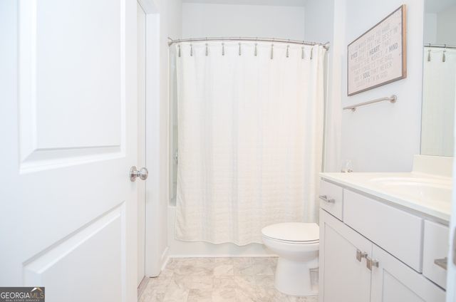 2562 Rathburn Circle, Loganville, GA 30052