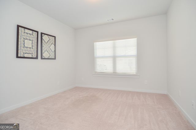 2562 Rathburn Circle, Loganville, GA 30052