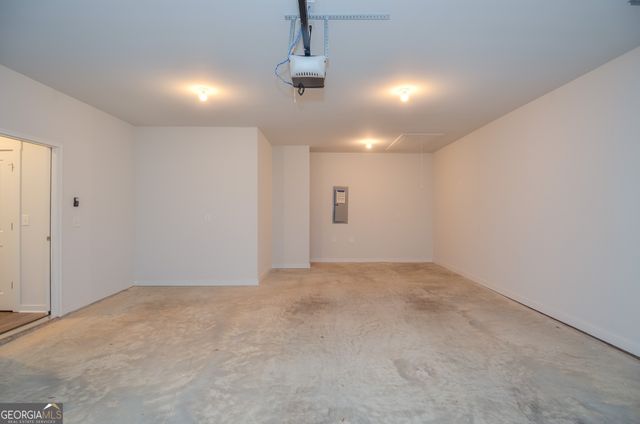 2562 Rathburn Circle, Loganville, GA 30052