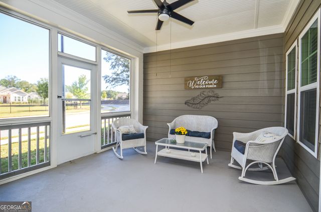 2562 Rathburn Circle, Loganville, GA 30052