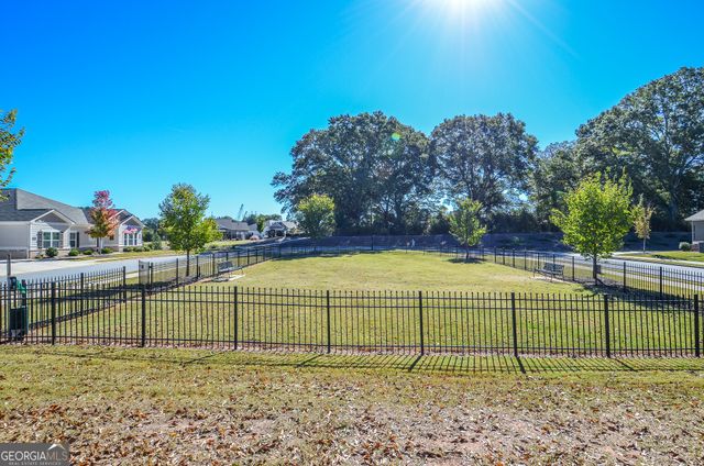 2562 Rathburn Circle, Loganville, GA 30052