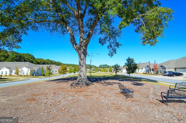 2562 Rathburn Circle, Loganville, GA 30052