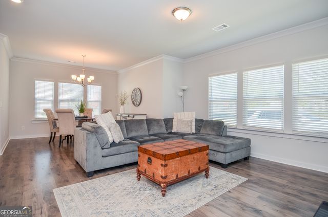 2562 Rathburn Circle, Loganville, GA 30052