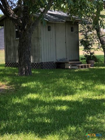 310 Brackenridge Lane 1, Seguin, TX 78155