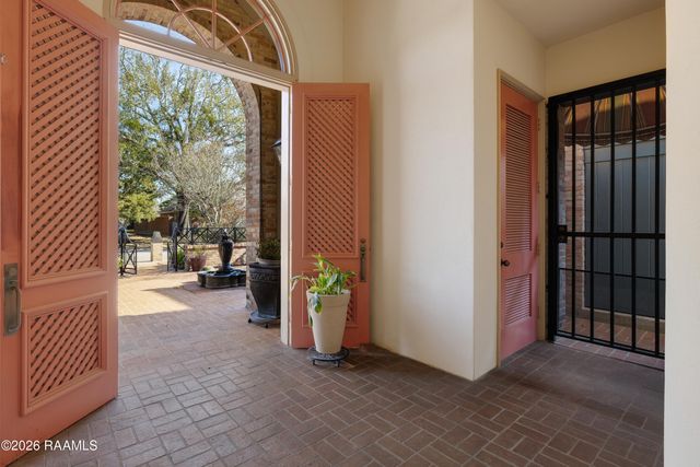 309 Oakleaf Drive, Lafayette, LA 70503