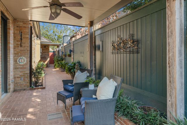 309 Oakleaf Drive, Lafayette, LA 70503