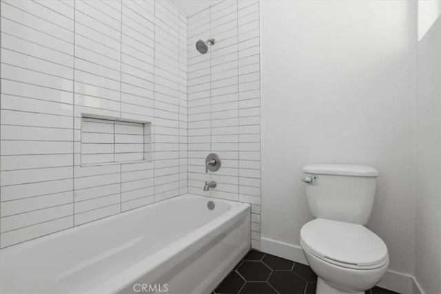 6490 Hillside, Riverside, CA 92504