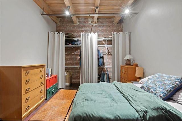 612 Central Street 304, Kansas City, MO 64105