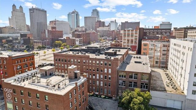 612 Central Street 304, Kansas City, MO 64105