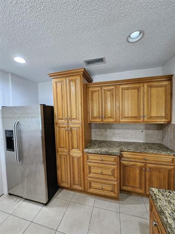 3941 NW 115th Ter, Sunrise, FL 33323