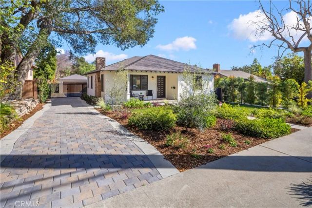 230 N Sunnyside Avenue, Sierra Madre, CA 91024